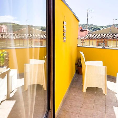 La Torre Del Pozzo Guest House Bosa Eksteriør bilde