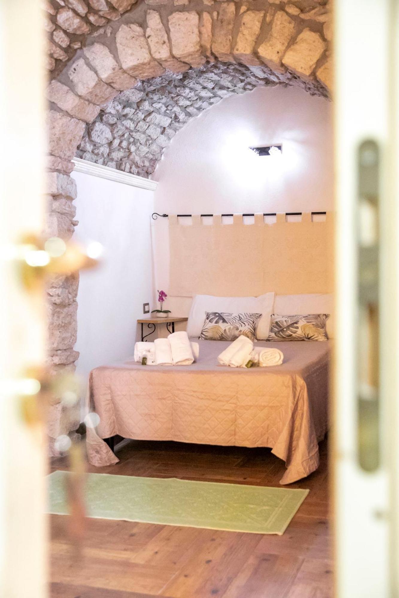 La Torre Del Pozzo Guest House Bosa Eksteriør bilde
